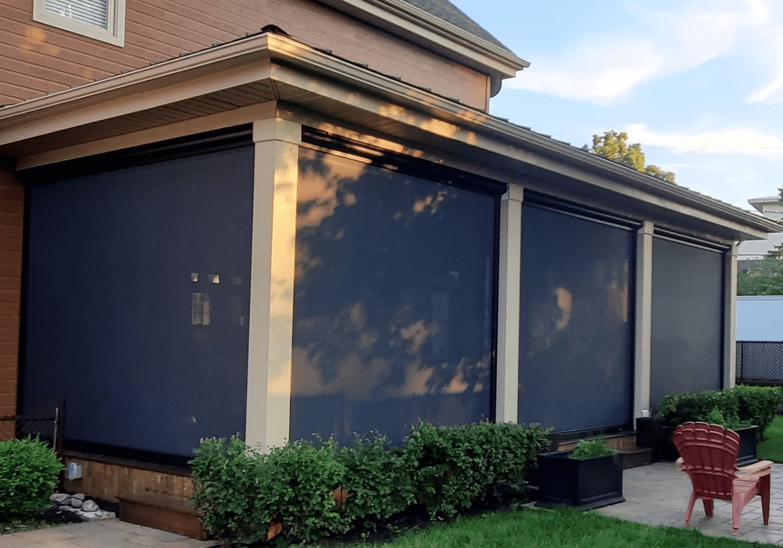 Residential outdoor curtains